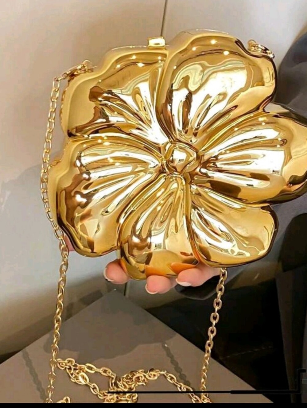 Gold Flower-Shaped Crossbody Bag - Elegant Metallic Floral Purse